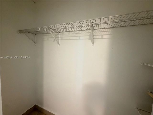 518 NW 10th St 2, Hallandale Beach, FL 33009