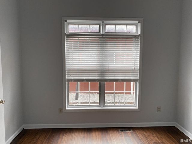 111 E 6th St Apt D, Bloomington, IN 47408