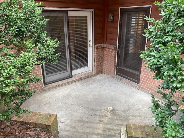 111 E 6th St Apt D, Bloomington, IN 47408