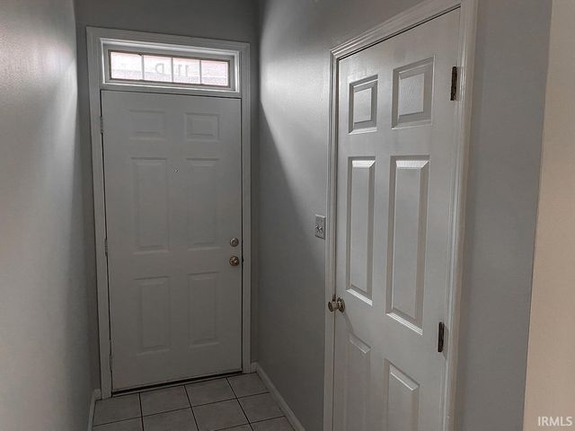 111 E 6th St Apt D, Bloomington, IN 47408
