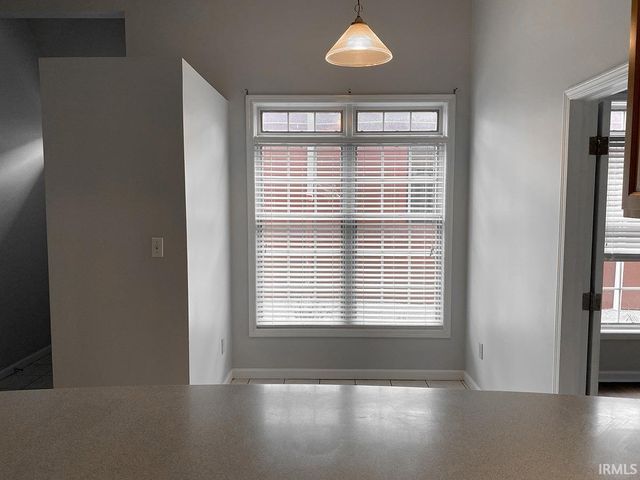 111 E 6th St Apt D, Bloomington, IN 47408