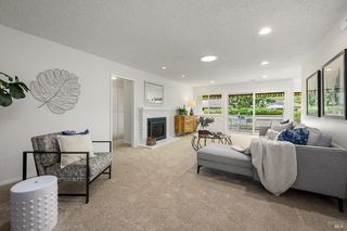 333 Twin Lakes Dr, Santa Rosa, CA 95409