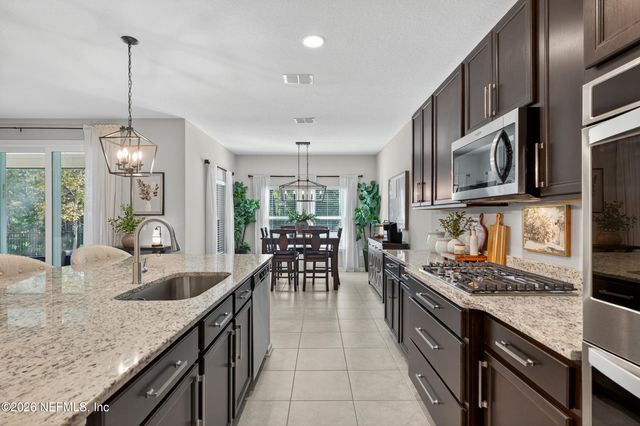 688 SYCAMORE Way, Orange Park, FL 32073