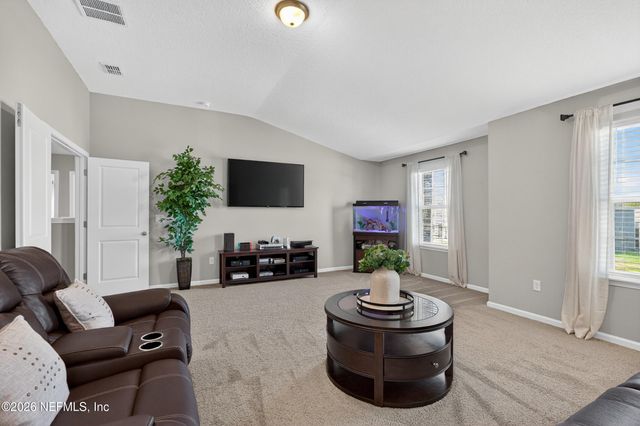 688 SYCAMORE Way, Orange Park, FL 32073