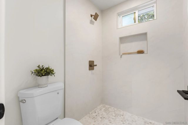 11911 Lomica, San Diego, CA 92128