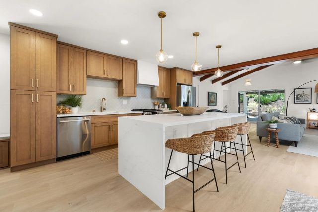 11911 Lomica, San Diego, CA 92128