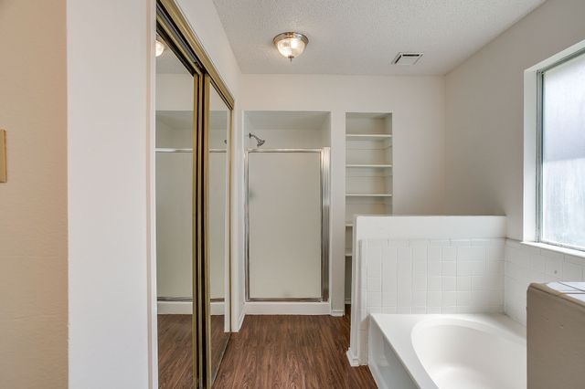 1204 Dogwood Drive, Benbrook, TX 76126