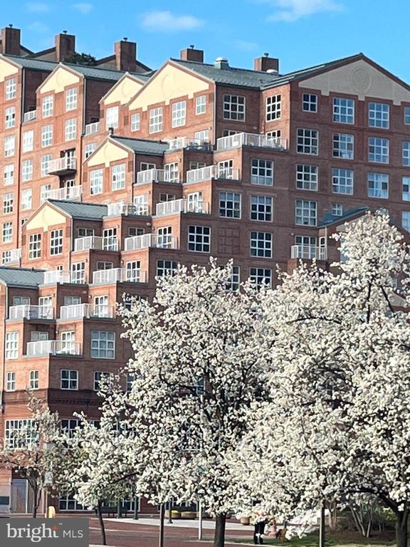 250 PRESIDENT ST #413, Baltimore, MD 21202