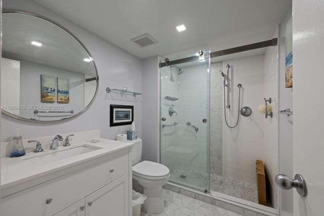 1800 NW 24th Ave 220, Miami, FL 33125