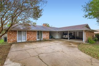 111 STUBBLEFIELD DR, Elgin, TX 78621