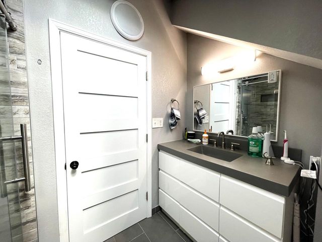1301 E Seeley STREET, Milwaukee, WI 53207