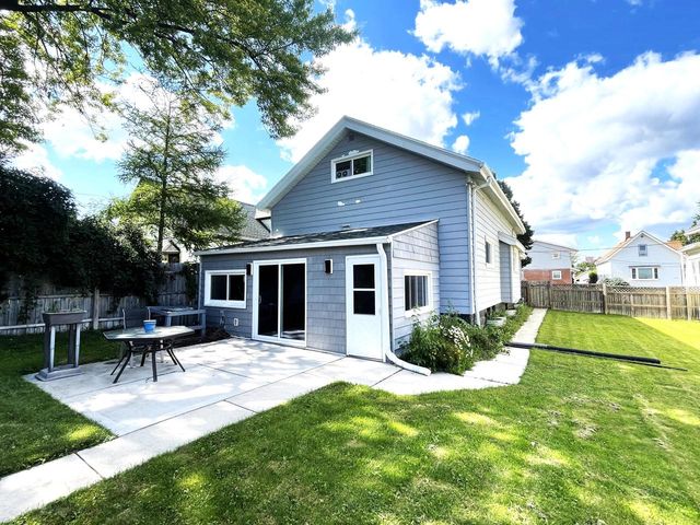 1301 E Seeley STREET, Milwaukee, WI 53207