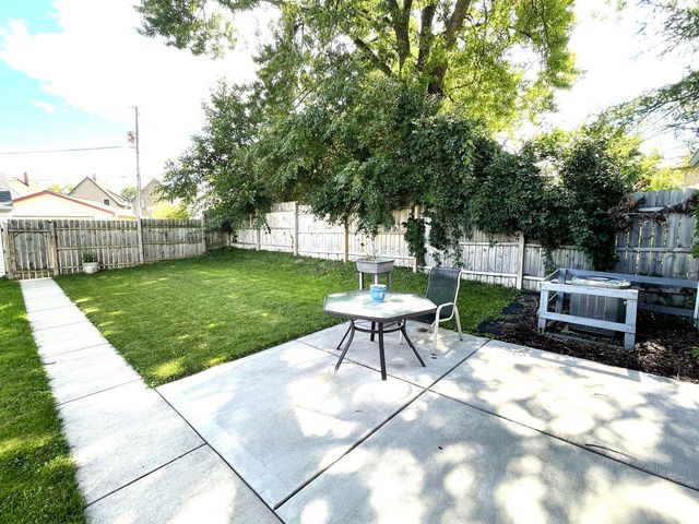 1301 E Seeley STREET, Milwaukee, WI 53207