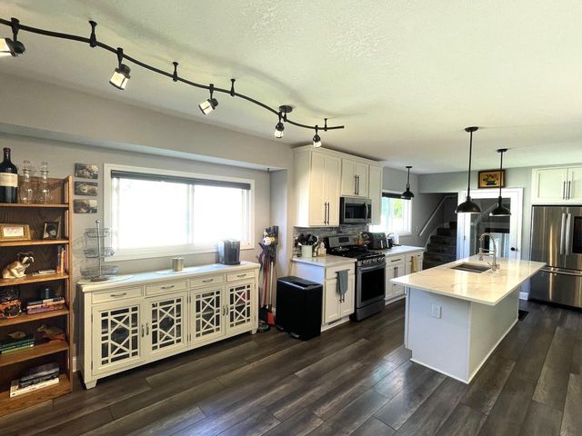 1301 E Seeley STREET, Milwaukee, WI 53207
