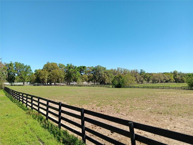 2630 NW 140TH STREET, Citra, FL 32113