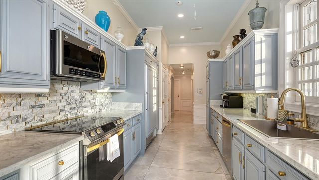 75 OSPREY POINT DRIVE, Osprey, FL 34229