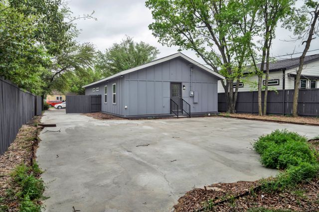 3023 Arizona Avenue, Dallas, TX 75216