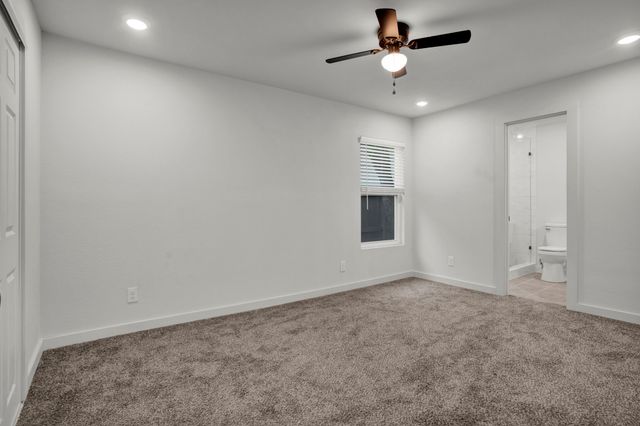 3023 Arizona Avenue, Dallas, TX 75216