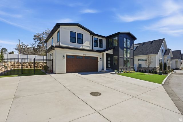 3905 S HOLLADAY CT, Holladay, UT 84124