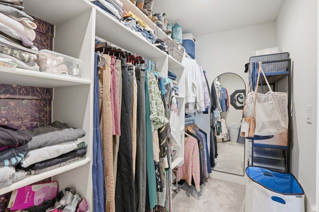 3905 S HOLLADAY CT, Holladay, UT 84124