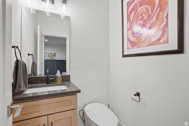 3905 S HOLLADAY CT, Holladay, UT 84124