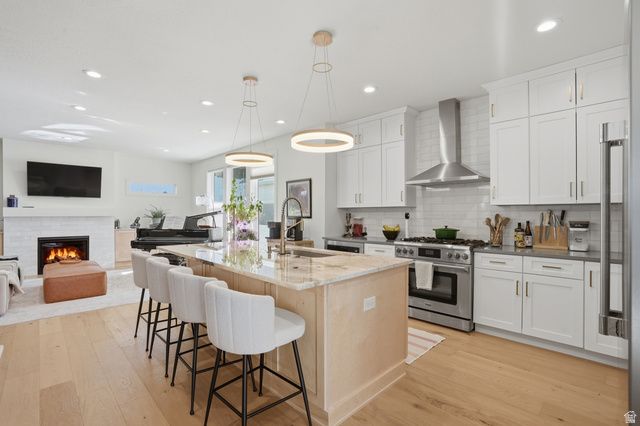 3905 S HOLLADAY CT, Holladay, UT 84124