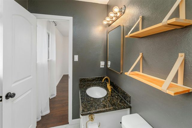 801 E 3rd ST, Georgetown, TX 78626