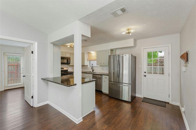 801 E 3rd ST, Georgetown, TX 78626