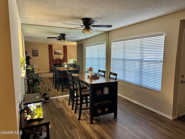 1537 W Avenue L Unit 4, Lancaster, CA 93534