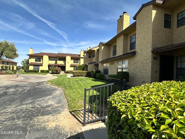 1537 W Avenue L Unit 4, Lancaster, CA 93534