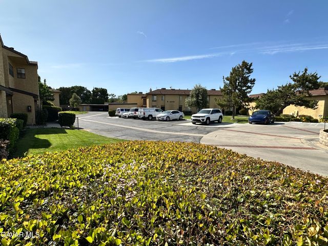 1537 W Avenue L Unit 4, Lancaster, CA 93534