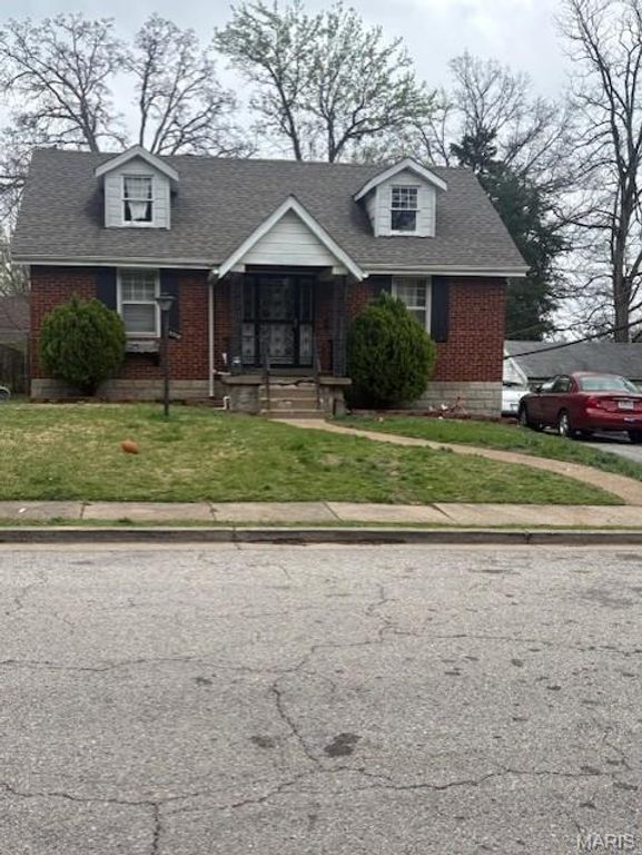 3718 Lawler Drive, St Louis, MO 63121