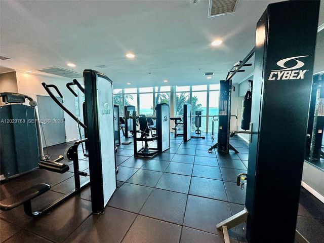 1155 Brickell Bay Dr 905, Miami, FL 33131