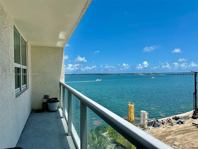 1155 Brickell Bay Dr 905, Miami, FL 33131