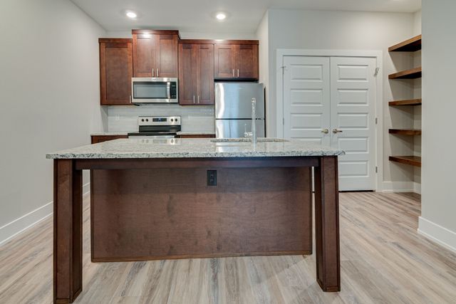 115 W Jones 201, Krum, TX 76249