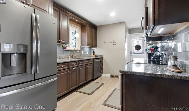 2515 15th Street, Wyandotte, MI 48192