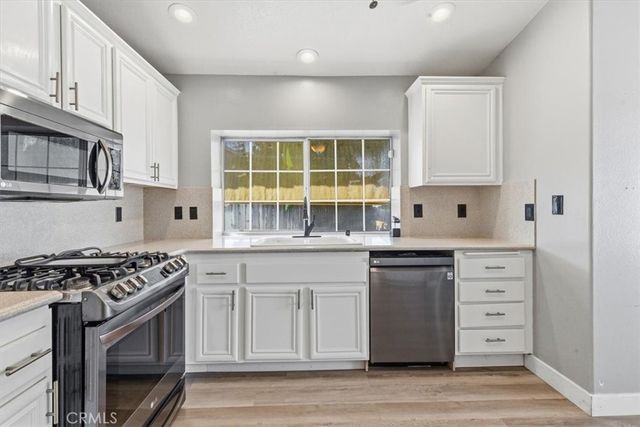 359 Flordason, Calimesa, CA 92320