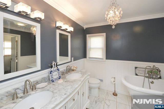 56 Wyandotte Avenue, Dumont, NJ 07628