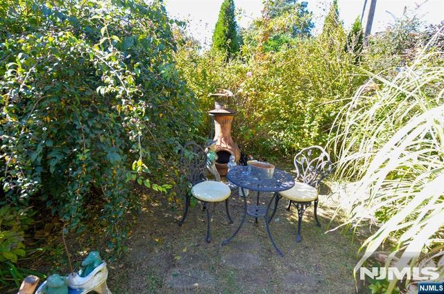 56 Wyandotte Avenue, Dumont, NJ 07628