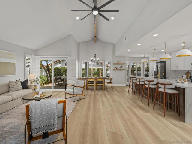 4994 Alicante Way, Oceanside, CA 92056