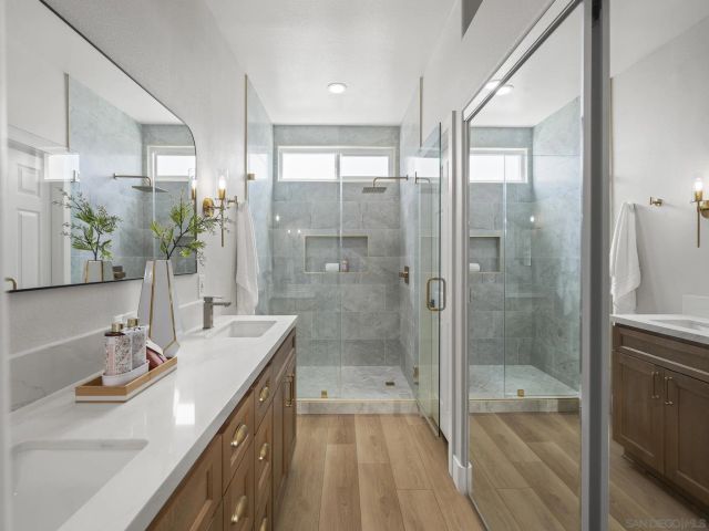 4994 Alicante Way, Oceanside, CA 92056