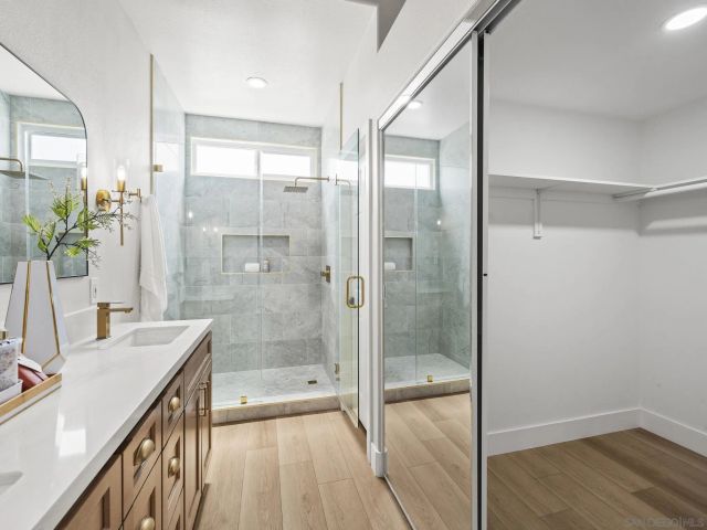 4994 Alicante Way, Oceanside, CA 92056