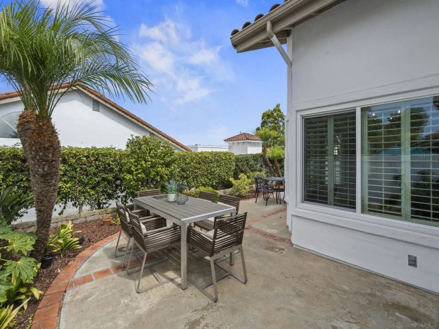 4994 Alicante Way, Oceanside, CA 92056