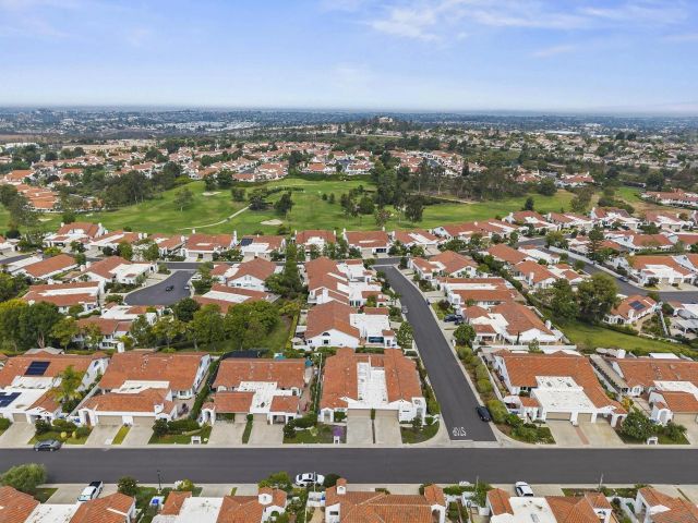 4994 Alicante Way, Oceanside, CA 92056