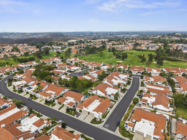 4994 Alicante Way, Oceanside, CA 92056