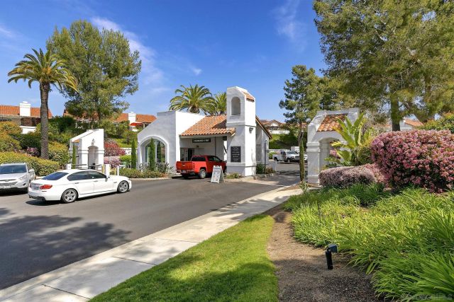 4994 Alicante Way, Oceanside, CA 92056