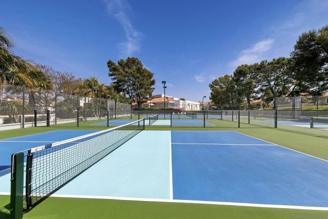 4994 Alicante Way, Oceanside, CA 92056