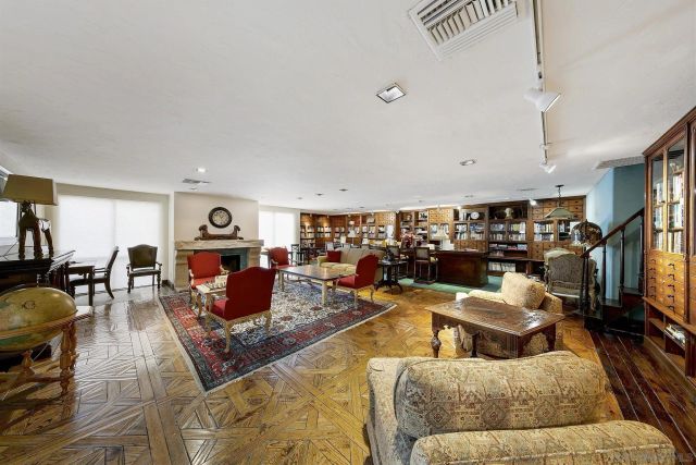 4994 Alicante Way, Oceanside, CA 92056