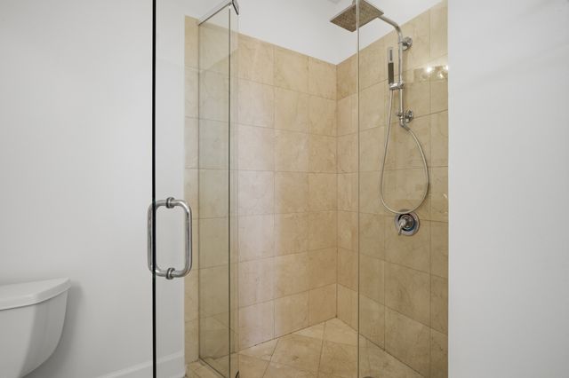 2700 W Belmont Avenue 403, Chicago, IL 60618