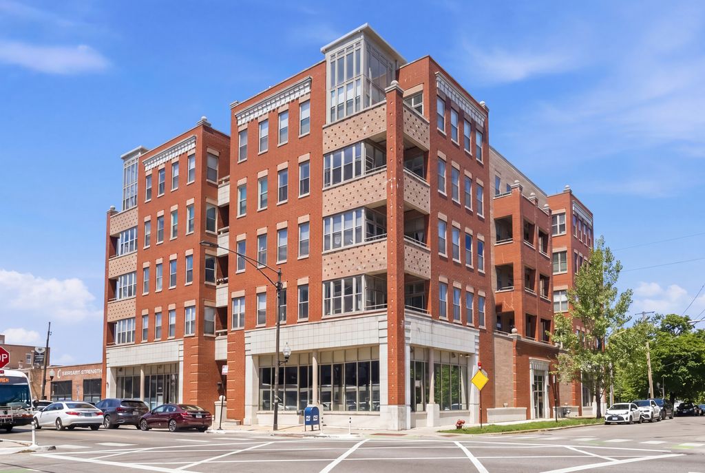 2700 W Belmont Avenue 403, Chicago, IL 60618